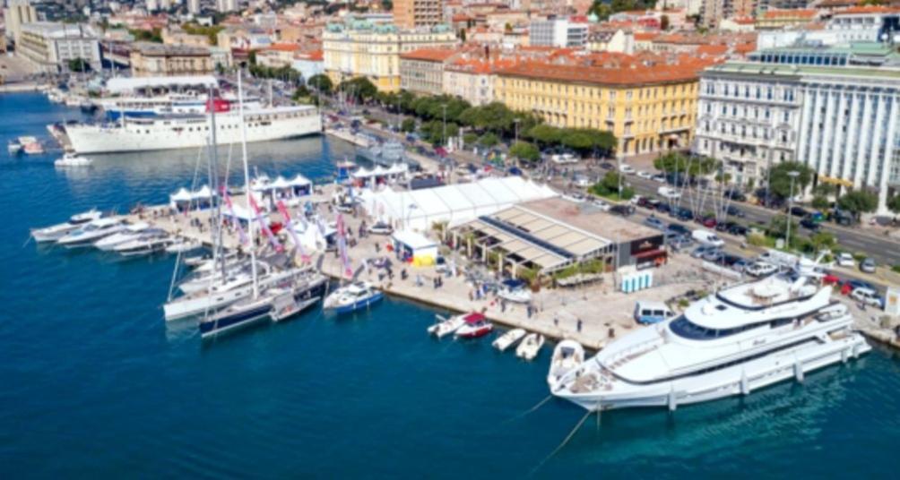 Rijeka Apartment With Free Parking And Large Balcony المظهر الخارجي الصورة